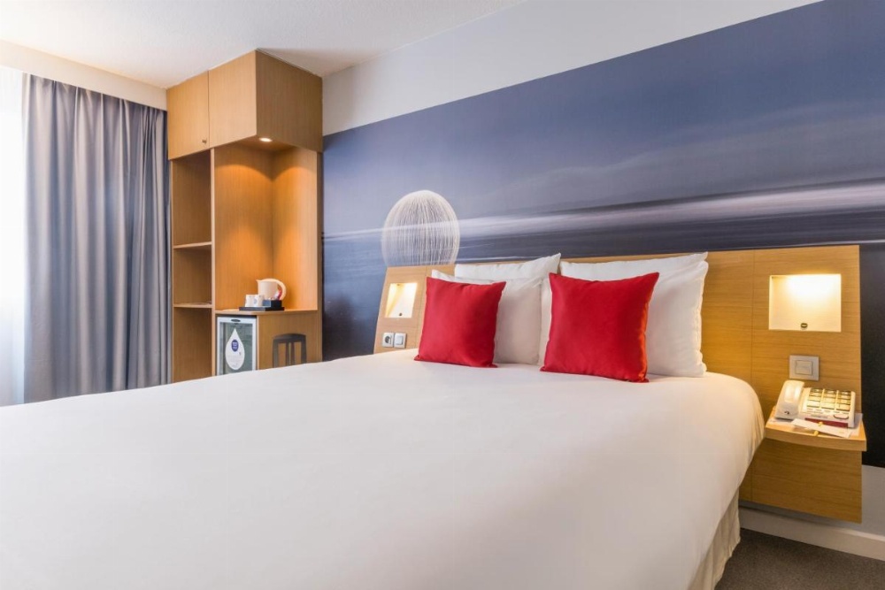 Room image 5