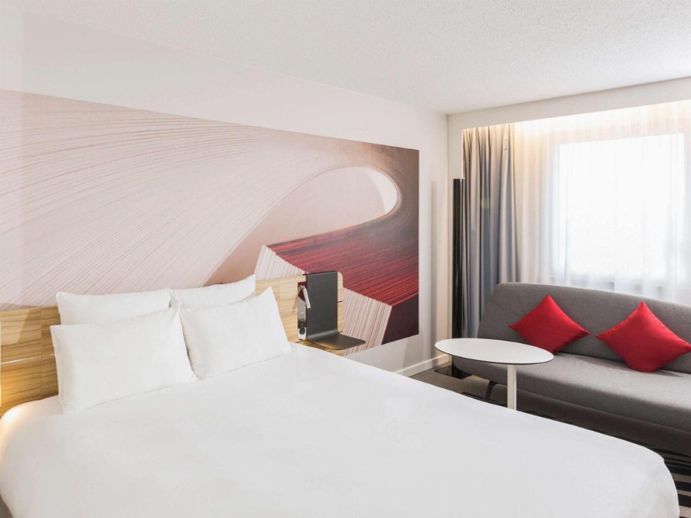 Room image 3
